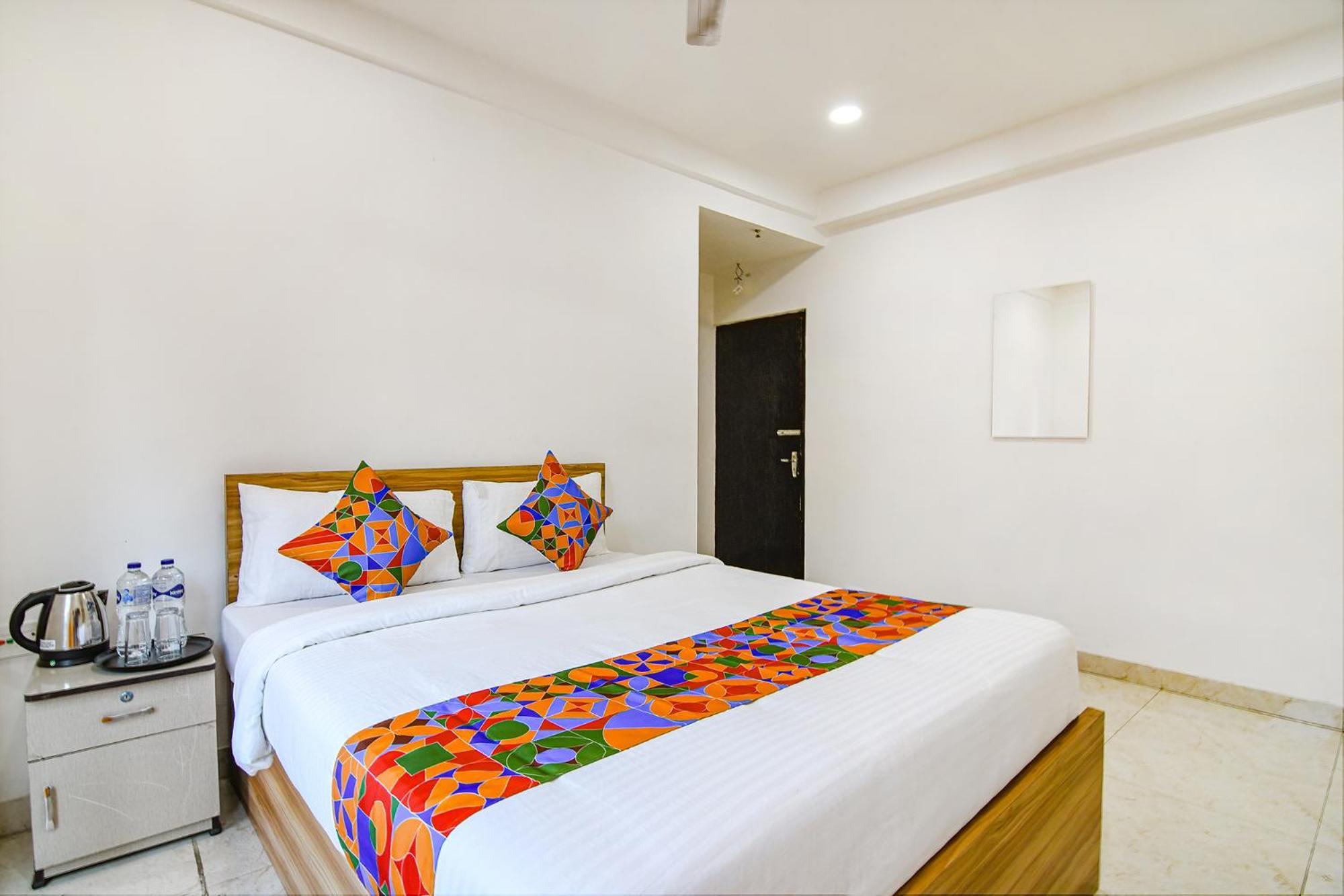 Fabhotel Grand Hazra Inn - Nr Ballygunge Station Kalkutta Kültér fotó