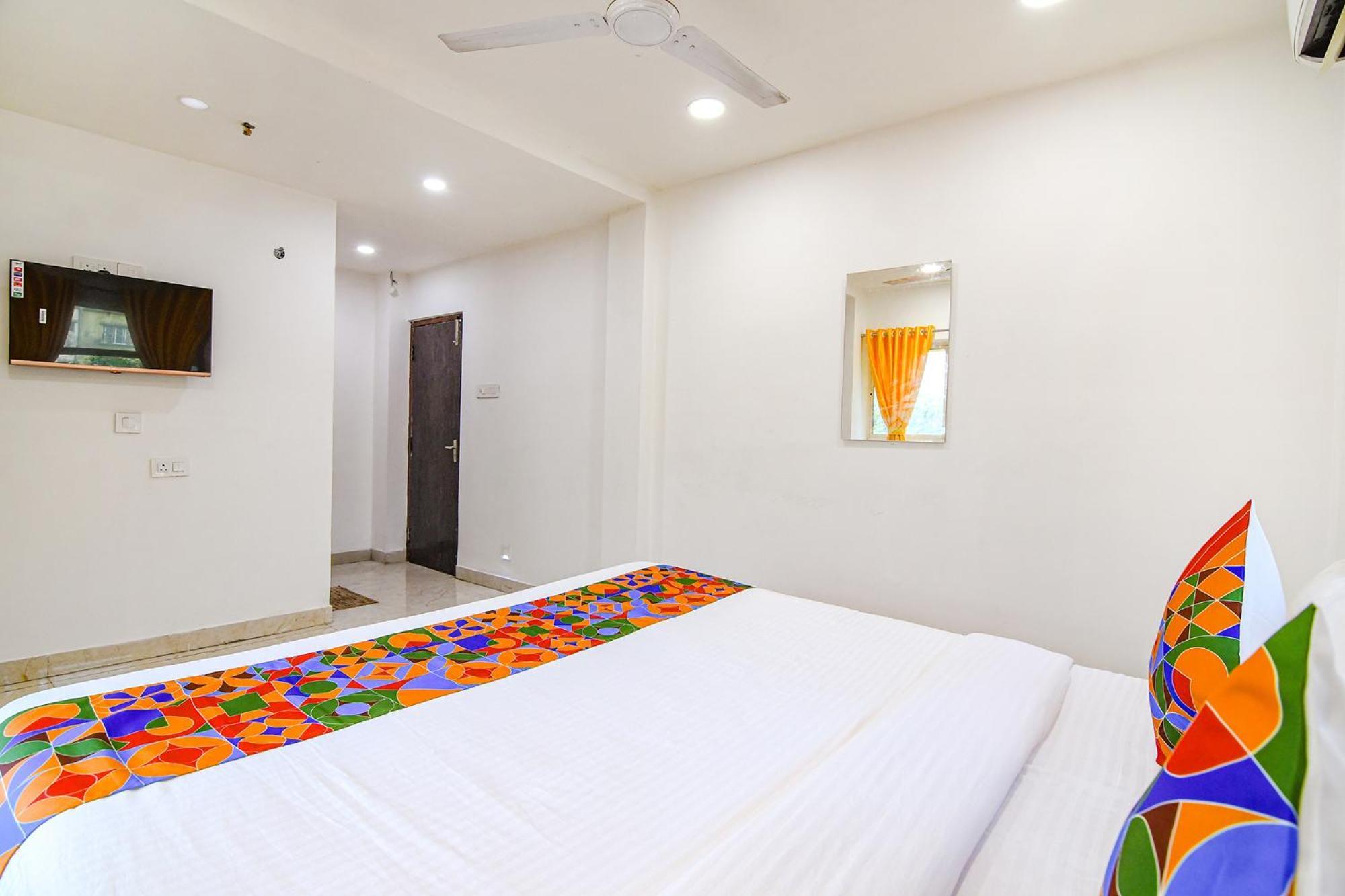Fabhotel Grand Hazra Inn - Nr Ballygunge Station Kalkutta Kültér fotó