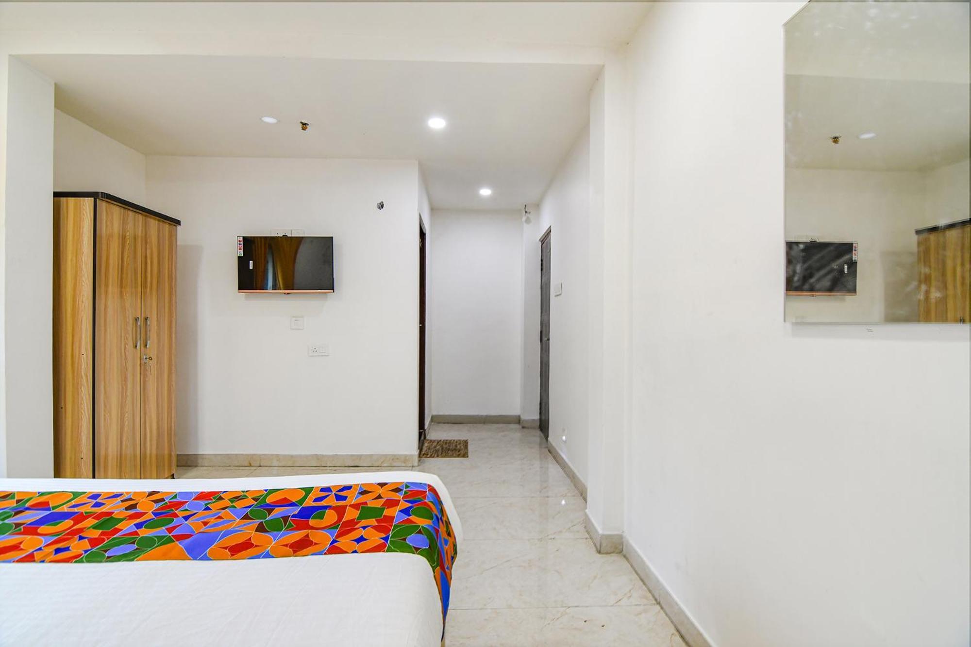 Fabhotel Grand Hazra Inn - Nr Ballygunge Station Kalkutta Kültér fotó